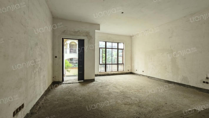 誉景名居二手房实景图