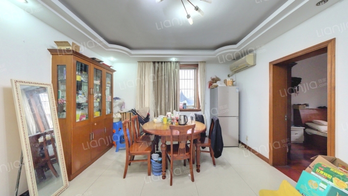 灵凤新村西区二手房实景图