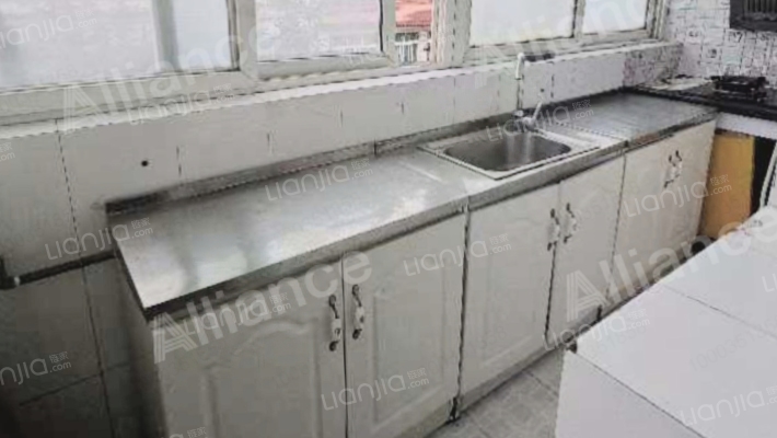 老财政局小区  中间楼层  南北两居室-厨房