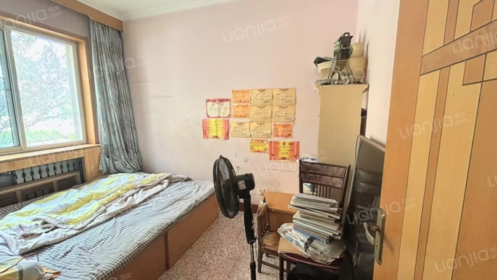 新星小区 3室2厅 南 北-卧室C