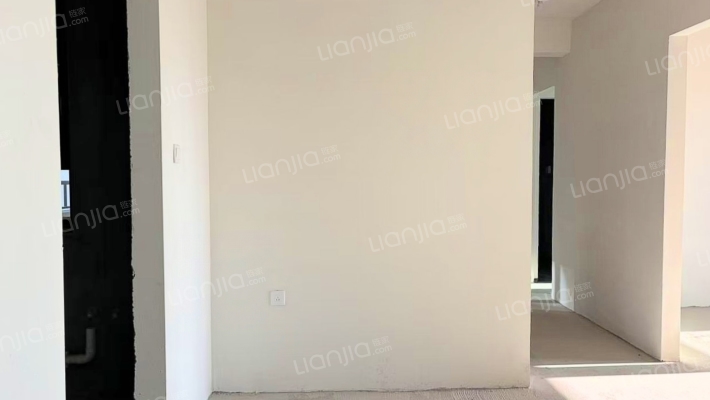 小区人车分流   环境优美    户型方正-餐厅