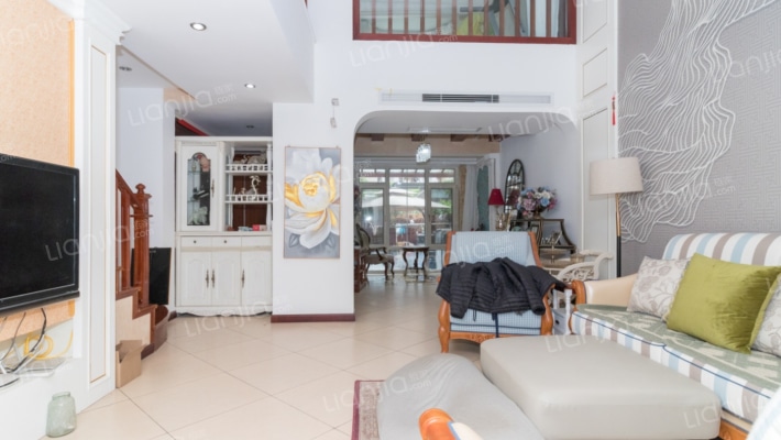 普罗旺世枫丹白露二手房实景图