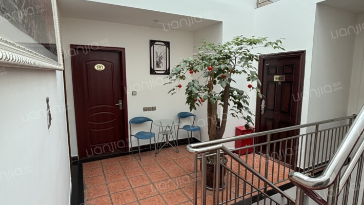 龙塔西一巷二手房实景图