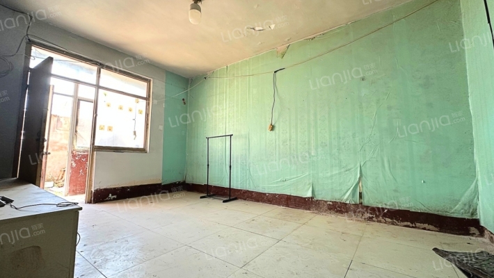 铝箔纸宿舍二手房实景图