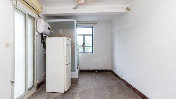 上方花园二手房实景图