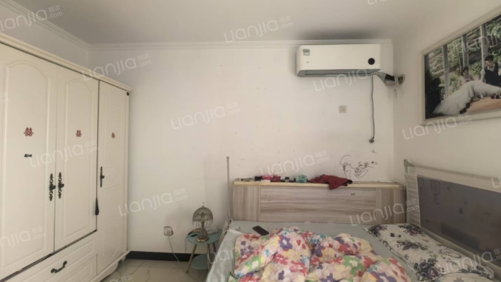 北京界南北通透两居加一居，门口838车站，户型好。-卧室A