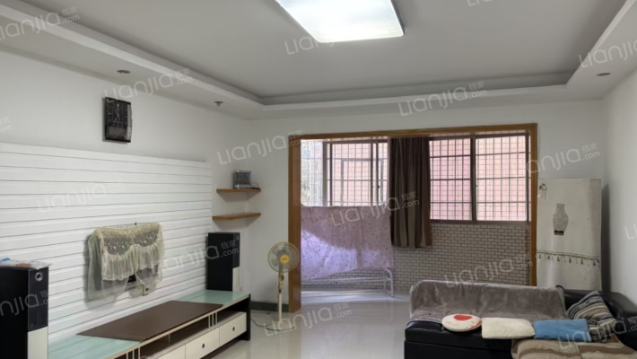 光辉花苑二手房实景图