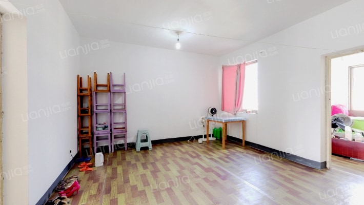 兴越南区二手房实景图