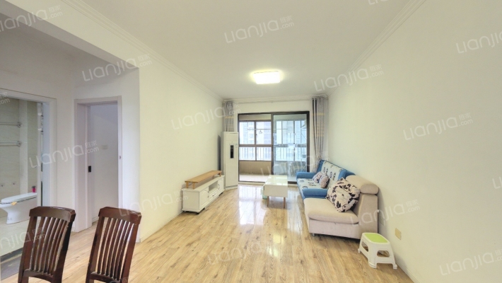 保利罗兰香谷二手房实景图