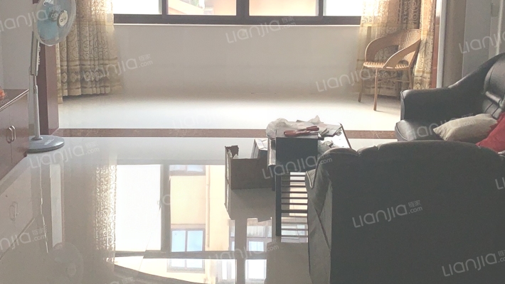 万豪佳园二手房实景图