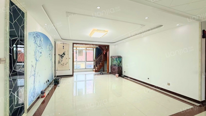 红石华府二手房实景图