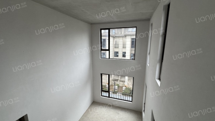 保利公园瑞玺二手房实景图