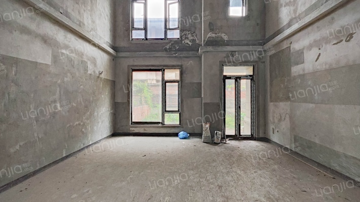 美利溪镇一期二手房实景图