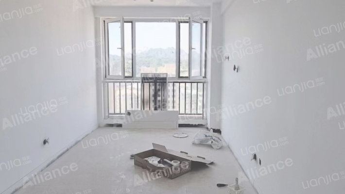 出售财富九龙城 34平米一居室  好楼层视野开阔-卧室