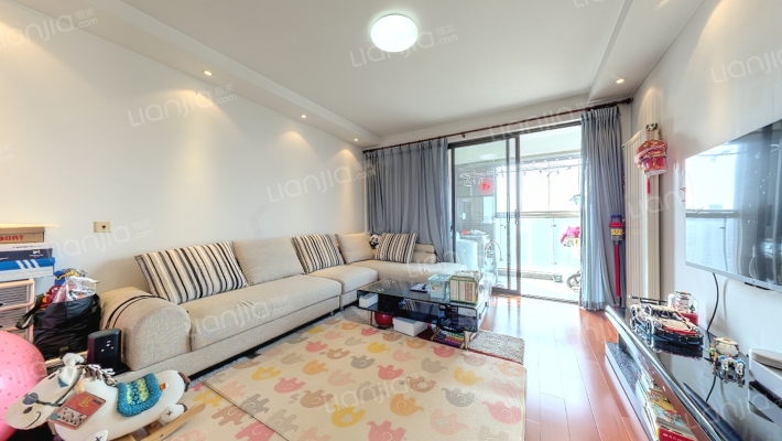 万科金色城品二手房实景图