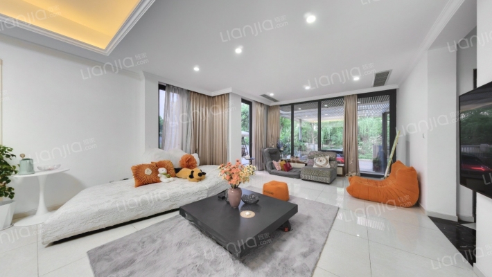 沁风雅泾二手房实景图