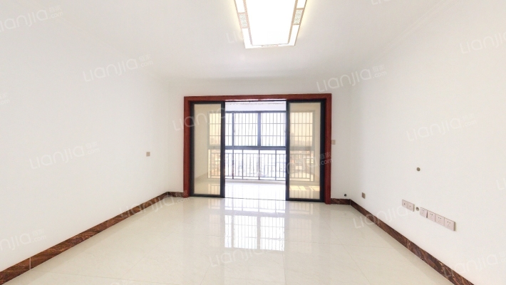 怡馨苑二手房实景图