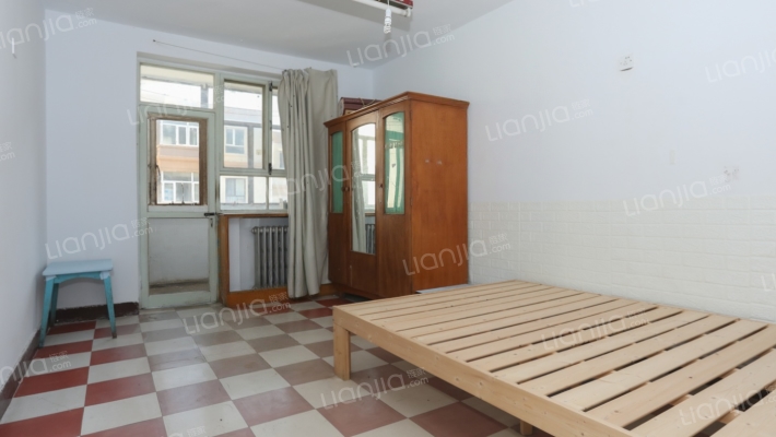 建行家属楼二手房实景图