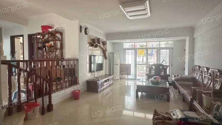 南海绿洲二手房实景图