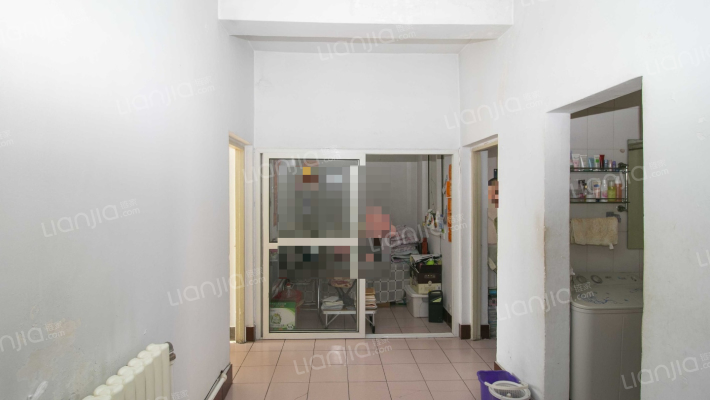 市警校住宅楼二手房实景图