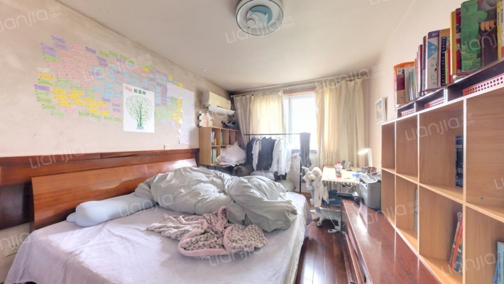 机施公寓二手房实景图