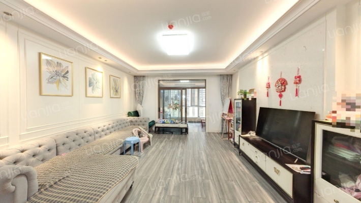 海航豪庭北苑五区二手房实景图