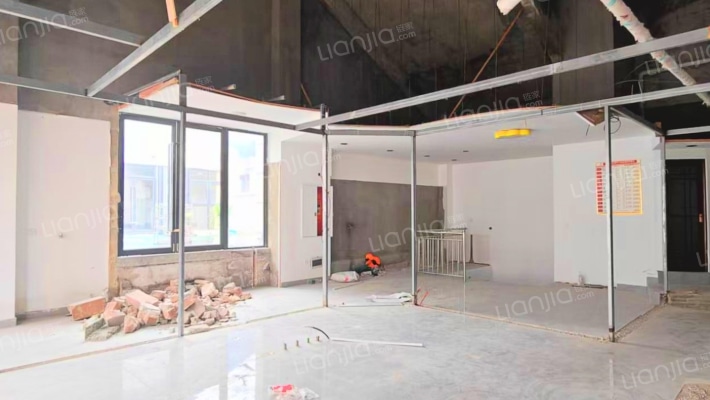 万科理想城·玲珑别院二手房实景图