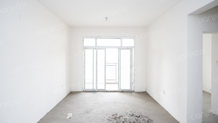 新京岸上蓝山二手房实景图