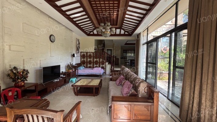 石梅山庄C区别墅二手房实景图