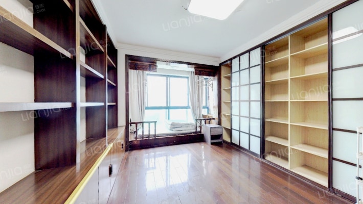 香阁丽苑二手房实景图