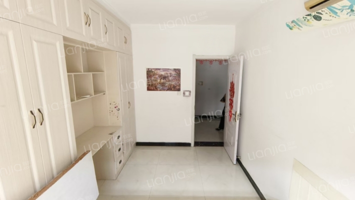 化工厂宿舍二手房实景图