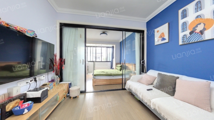 新三小区二手房实景图