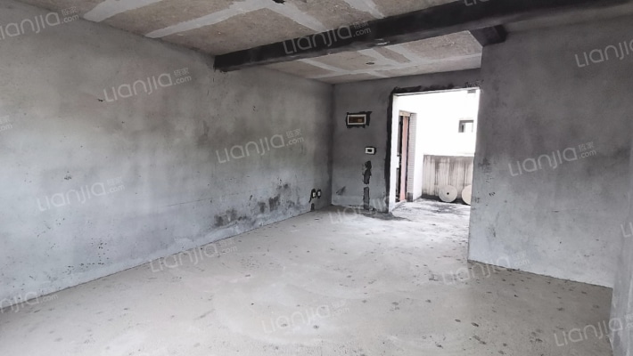 龙凤吉祥山庄二手房实景图