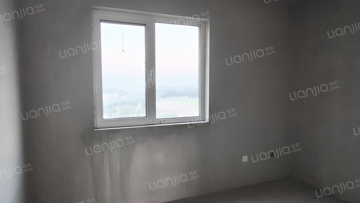 急售三利B区南北通透两居，毛坯，价格美丽。-卧室B