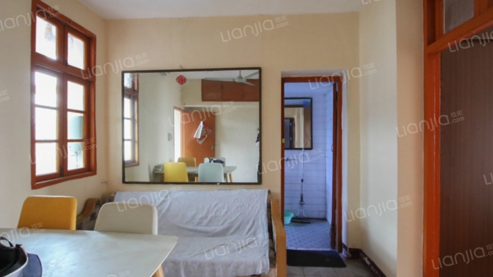 清江商场宿舍小区二手房实景图