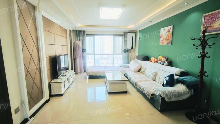 三利中和城，四居，南北通透，户型好采光好。-客厅