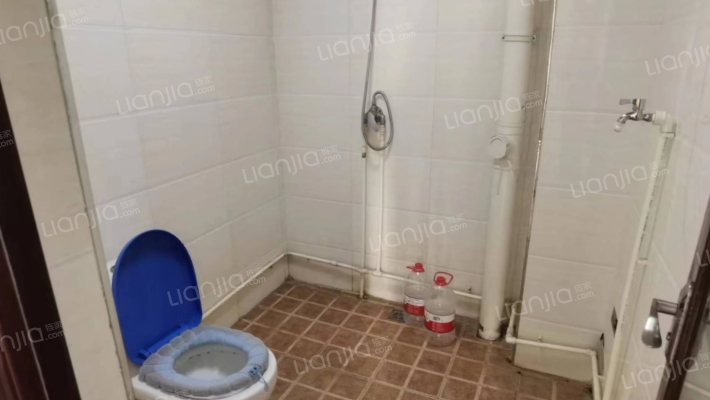 小区口碑好，配套全，交通方便，闹中取静-卫生间