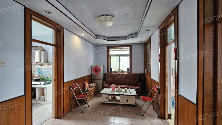 地质局宿舍二手房实景图