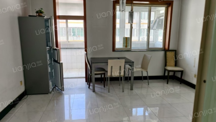 财达证券小区 3室2厅 南 北-客厅B