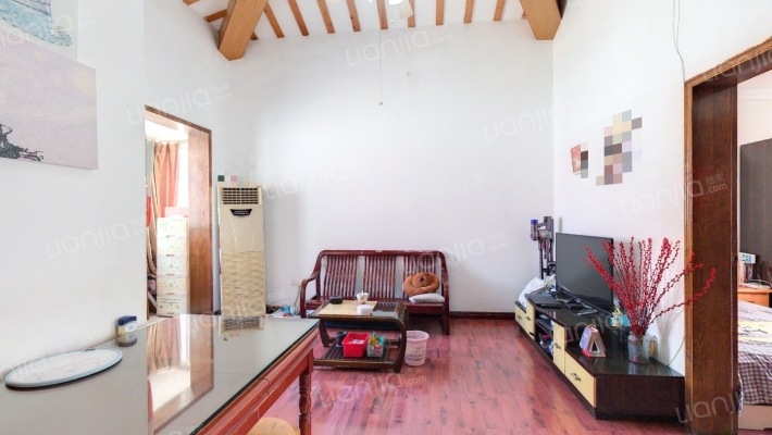 东宝花园二手房实景图