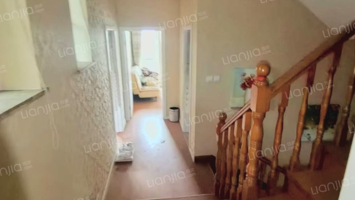 东京都高尔夫 独栋别墅 带大院子 满五税低-过道