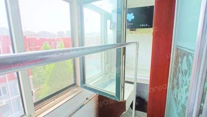 南向正规一居室，采光充足。。。。-厨房