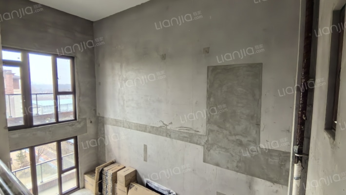 公园旁环境优美叠拼别墅 客厅挑空可封成卧室 居住舒适-卧室C