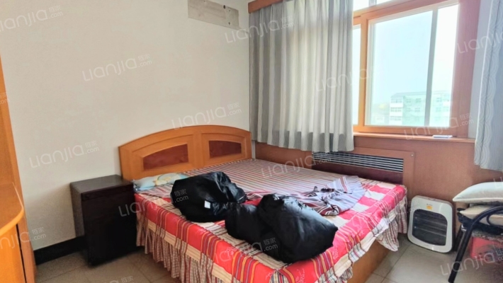 游福街小区南北通透大两居集中供暖-卧室B