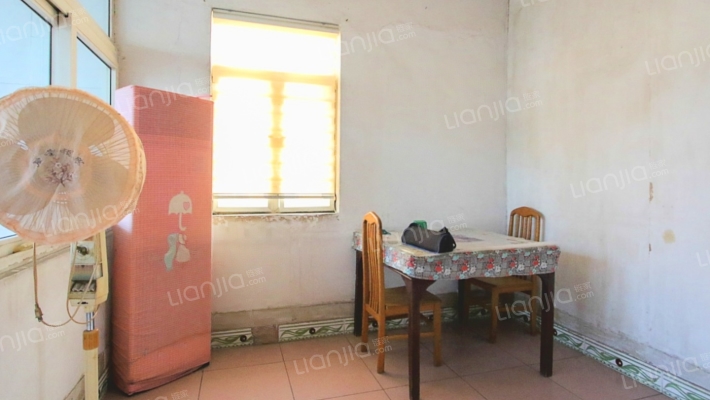 市政公司宿舍二手房实景图