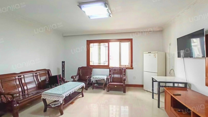 清江电机路38号二手房实景图