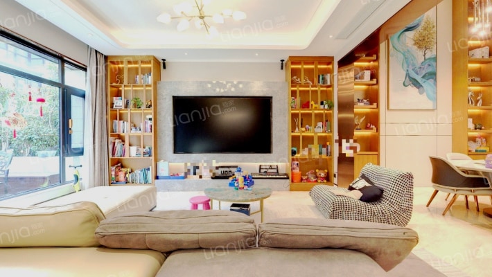 华润中央公园四期(浩翔路98弄)(别墅)二手房实景图