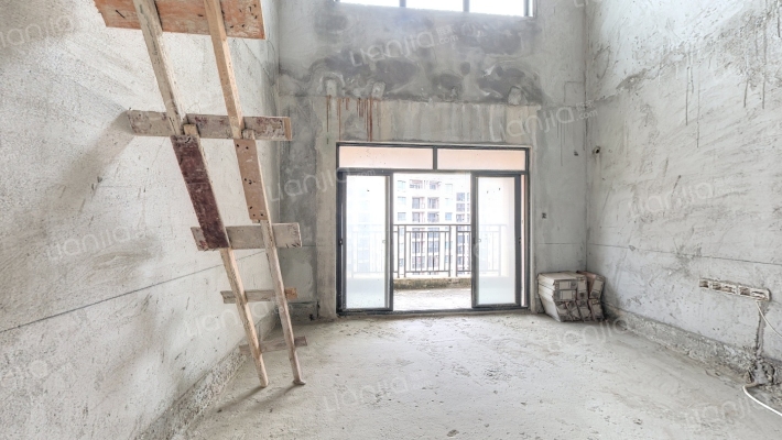 圣景龙湾二手房实景图