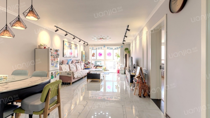 龙跃苑东二区二手房实景图