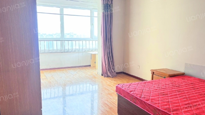 朗月蓝庭小区二手房实景图